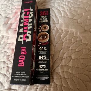 Benefit BADgal BANG intense pitch black 36 Hr Full Blast Volume Mascara